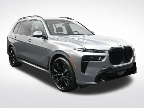 Gray Metallic 2027 BMW X7 xDrive40i