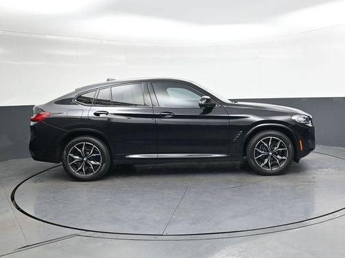 2024 BMW X4 M40i