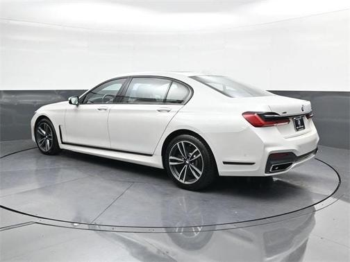 2022 BMW 750 i xDrive