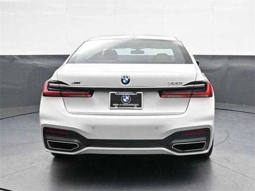 2022 BMW 750 i xDrive