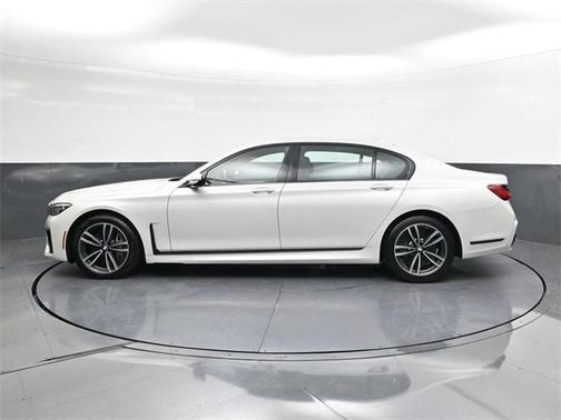 2022 BMW 750 i xDrive