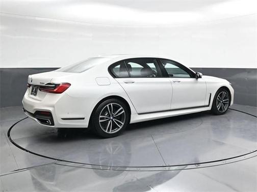 2022 BMW 750 i xDrive