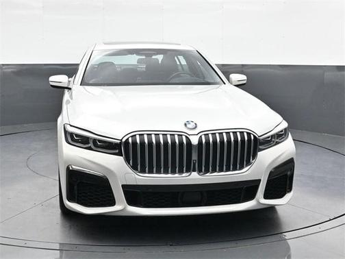 2022 BMW 750 i xDrive