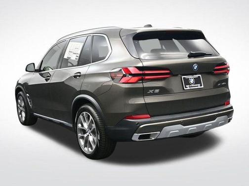 Manhattan Brown 2026 BMW X5 PHEV xDrive50e
