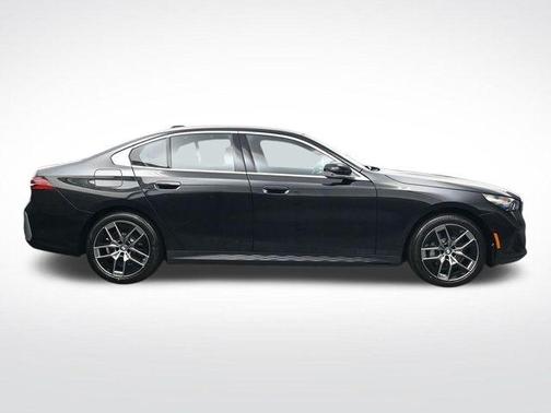 2026 BMW 530 i xDrive