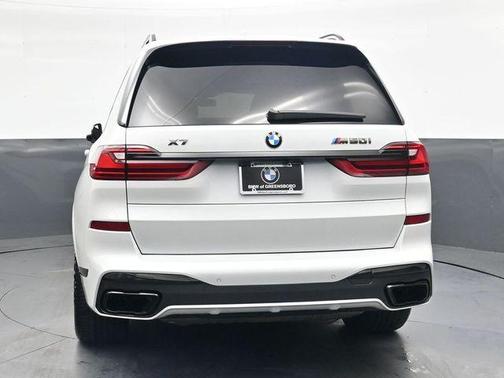 Mineral White Metallic 2021 BMW X7 M50i