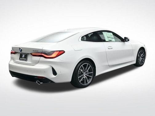 Mineral White Metallic 2026 BMW 430 i xDrive