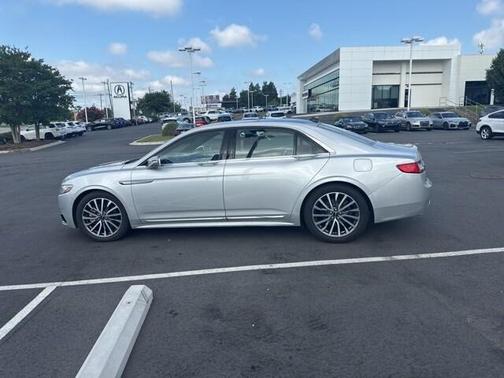 2018 Lincoln Continental Select
