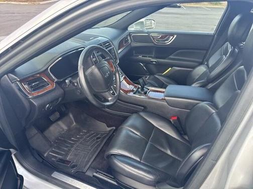 2018 Lincoln Continental Select