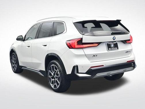 Mineral White Metallic 2026 BMW X1 xDrive28i