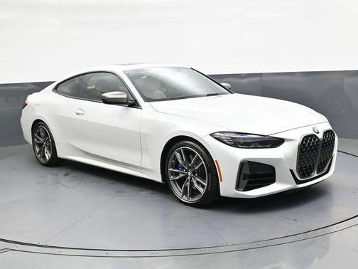 Mineral White Metallic 2022 BMW M440 i