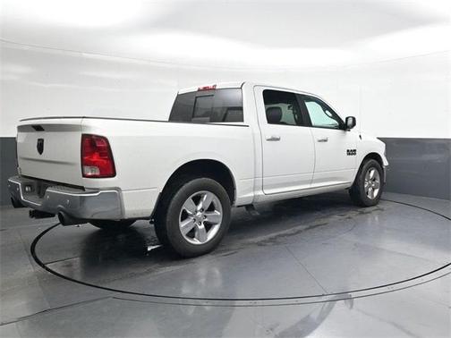 2017 RAM 1500 SLT