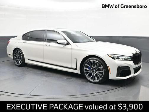 Mineral White Metallic 2022 BMW 750 i xDrive