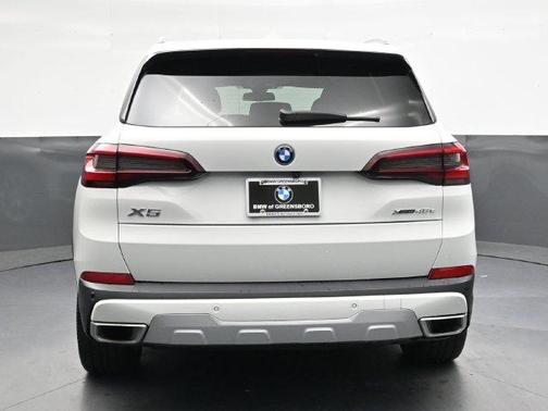 Alpine White 2023 BMW X5 PHEV xDrive45e