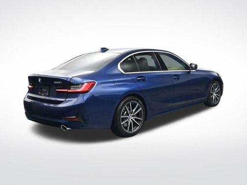 2019 BMW 330 i