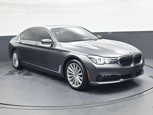 2018 BMW 740 i
