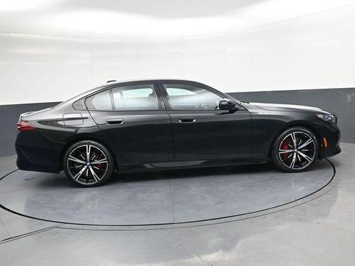 Black Sapphire Metallic 2024 BMW 540 i xDrive