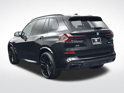 2026 BMW X5 M60i