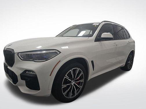 2021 BMW X5 M50i