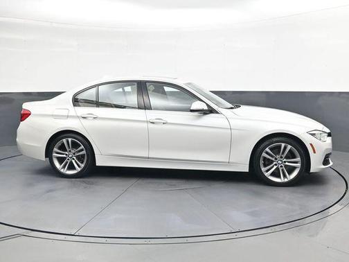 Mineral White Metallic 2017 BMW 330 i