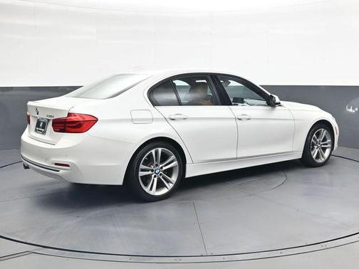 Mineral White Metallic 2017 BMW 330 i