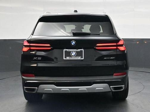 Black Sapphire Metallic 2024 BMW X5 xDrive40i