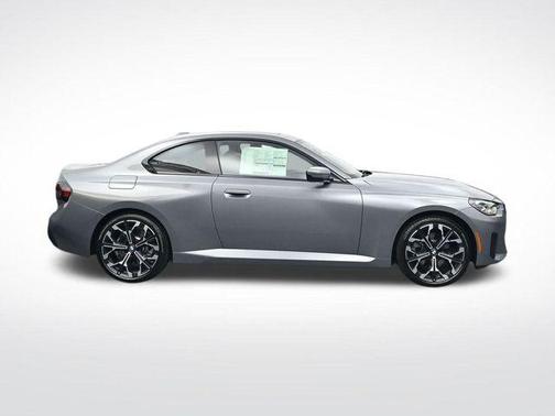 2026 BMW 230 i xDrive