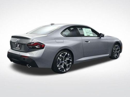 2026 BMW 230 i xDrive