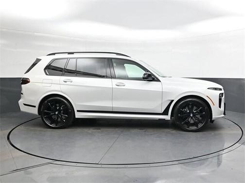2026 BMW X7 M60i
