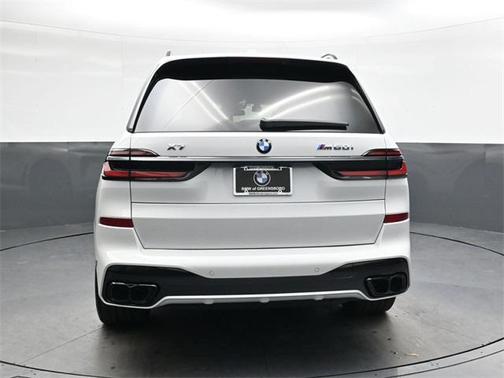 2026 BMW X7 M60i