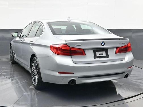 Glacier Silver Metallic 2019 BMW 530 i xDrive
