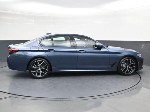 Arctic Race Blue Metallic 2023 BMW 540 i