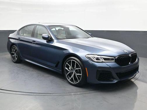 Arctic Race Blue Metallic 2023 BMW 540 i