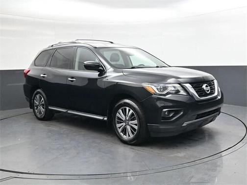 2020 Nissan Pathfinder SV