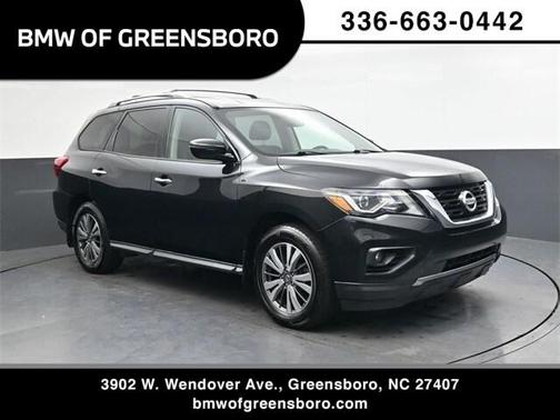 2020 Nissan Pathfinder SV