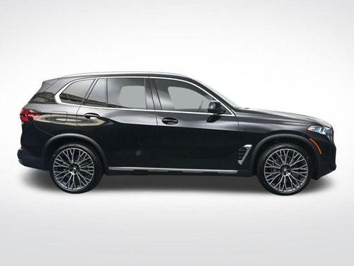 Black Sapphire Metallic 2026 BMW X5 xDrive40i