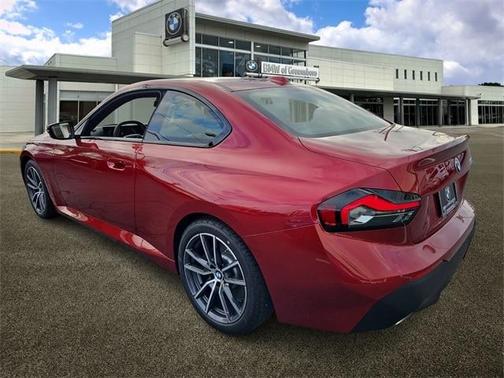 2025 BMW 230 i