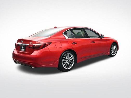 2024 INFINITI Q50 LUXE