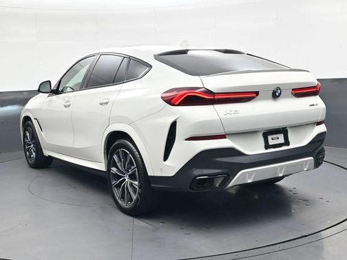 2022 BMW X6 xDrive40i