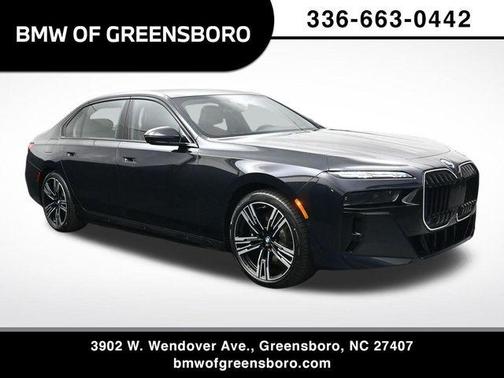 Carbon Black Metallic 2026 BMW i7 XDrive60