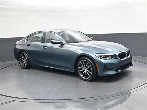 2019 BMW 330 i xDrive