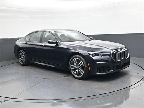 2022 BMW 750 i xDrive