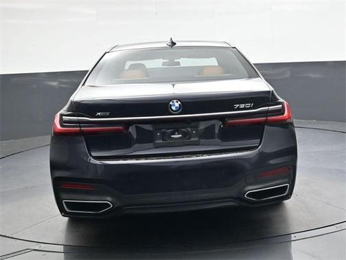 2022 BMW 750 i xDrive