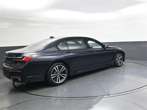 2022 BMW 750 i xDrive