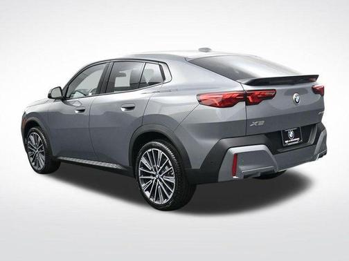 Gray Metallic 2026 BMW X2 xDrive28i