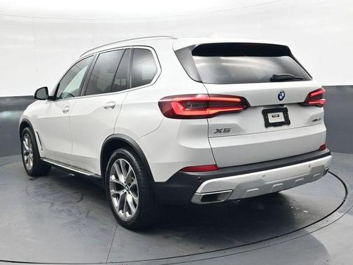 2023 BMW X5 sDrive40i
