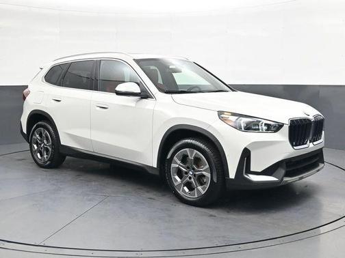 Alpine White 2023 BMW X1 xDrive28i