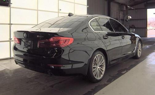 2020 BMW 530 i