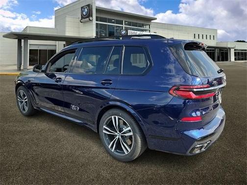 2026 BMW X7 M60i