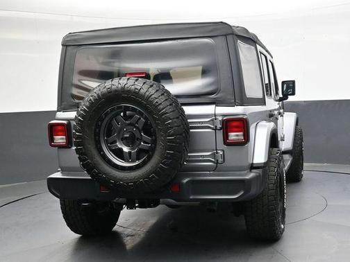 Billet Silver Metallic Clearcoat 2020 Jeep Wrangler Unlimited Sahara